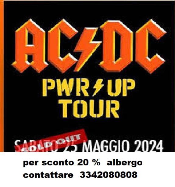 Piccolo Monolocale Con Angolo Cottura Parma Exteriör bild